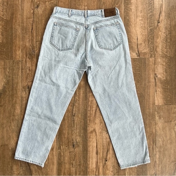 Calvin Klein Vintage Loose Fit Tapered Jean - Picture 3 of 13